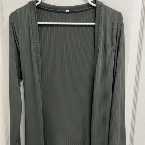 Chic Long Olive Green Cardigan - Picture 3 of 7